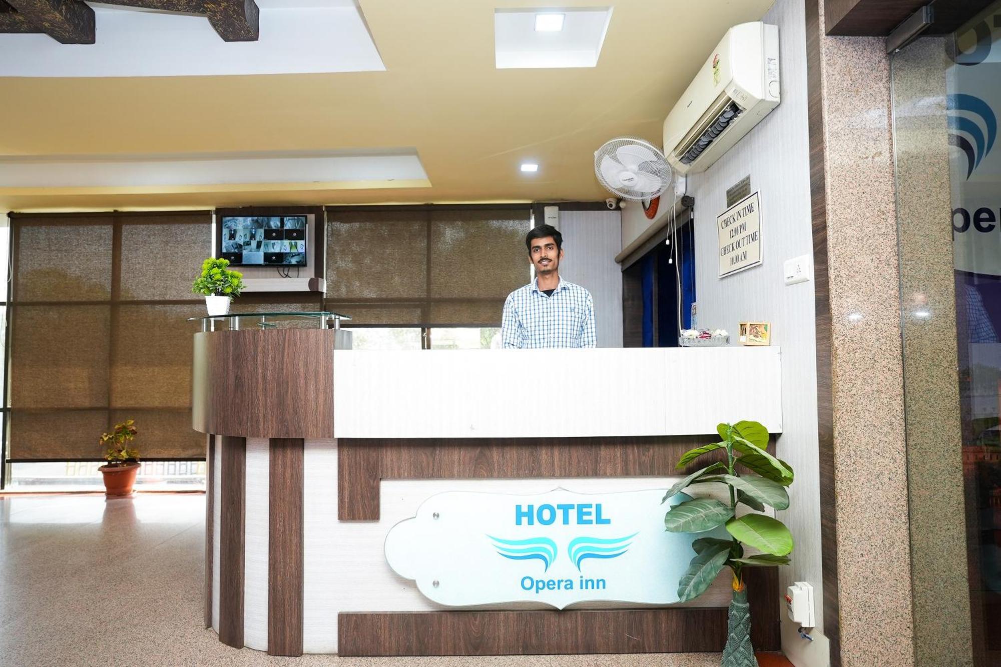 Hotel Opera Inn Near Central Bus Stand Удайпур Екстериор снимка